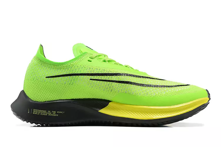 nike zoomx streakfly proto green noir1